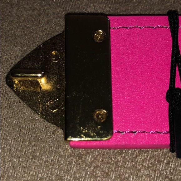 💗NWT Hot Pink Wide CC SKYE Leather Cuff Bracelet - Picture 4 of 8